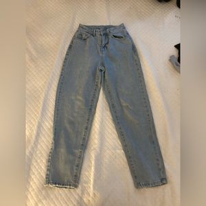 Straight leg jeans high rise
